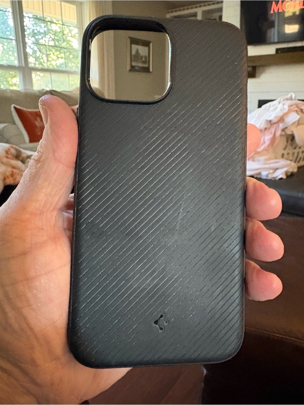 Spigen Black Textured Diagonal Grip Phone Case